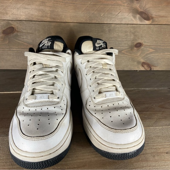 Nike Air Force one Mens size 9 shoes white leather low top sneakers - Picture 4 of 8